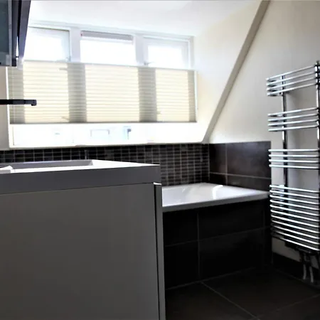 Family Marie 赞德沃特